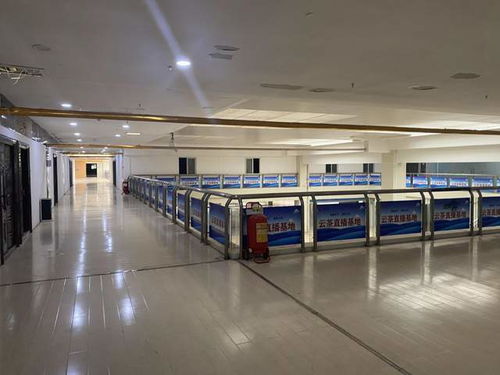 2023年7月,東盟農特產品交易中心三樓只有零星幾家做直播業務的茶葉公司,沒有發現中廣通公司的痕跡。(   /圖)